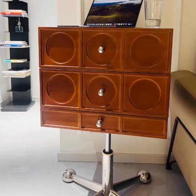 Mesita de noche cuadrada elevable contemporánea de madera retro y acero inoxidable con 3 cajones y ruedas giratorias para dormitorio o sala de estar 
