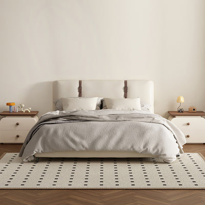Moderner Mid-Century Nachttisch aus Massivholz & kratzfestem Leder mit rechteckiger Form und 2 Schubladen für das Bett 