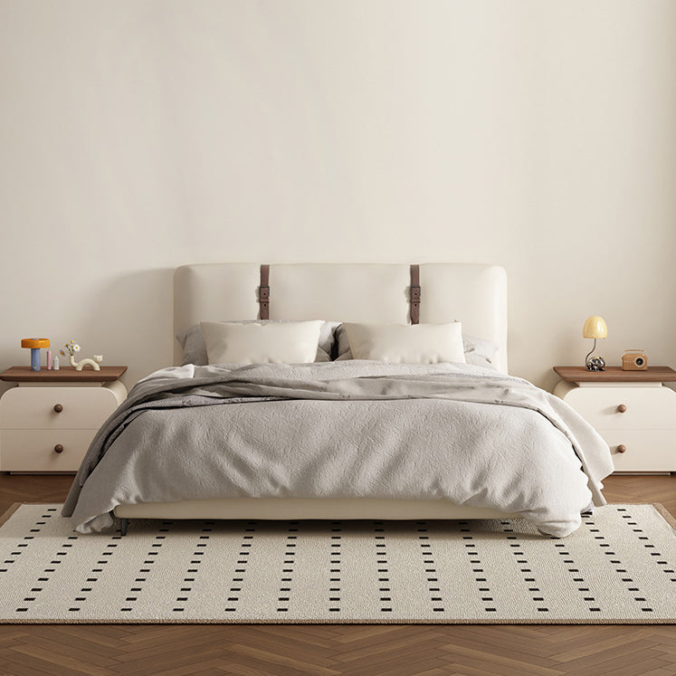 Moderner Mid-Century Nachttisch aus Massivholz & kratzfestem Leder mit rechteckiger Form und 2 Schubladen für das Bett 