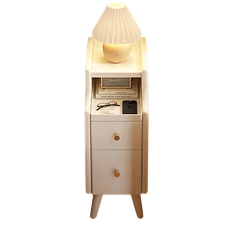 Table de chevet rectangulaire étroit en bois de caoutchouc nordique contemporain avec 2 tiroirs et 1 armoire pour le rangement de chevet 