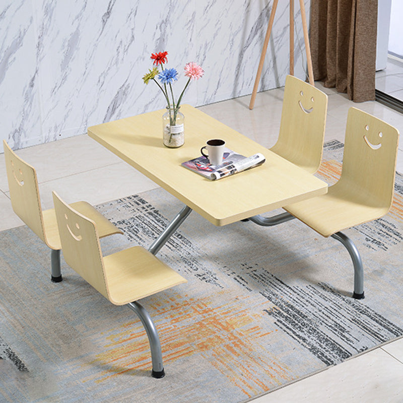Ensemble de table et chaises à manger en une pièce pour 4 places avec matériel en bois de simplicité moderne et sourire rectangulaire 