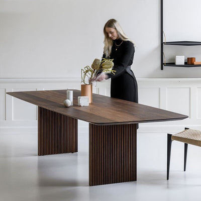 Traditional Rustic Rectangular Solid Wood Dining Table For 6 Seats