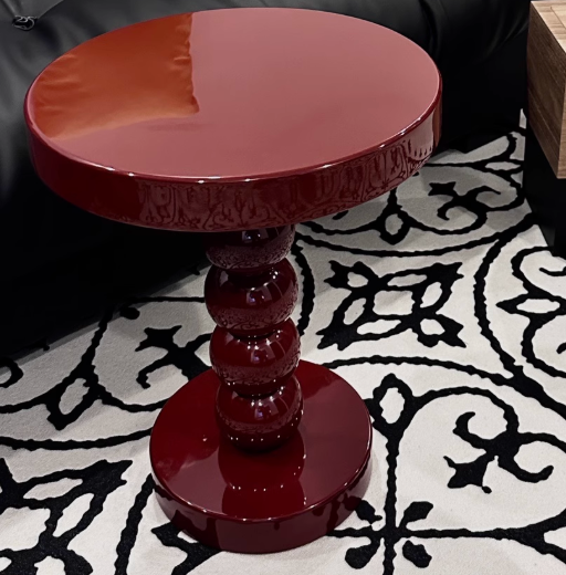 Table basse en bois massif de forme ronde contemporaine pour salon 
