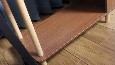 Moderner minimalistischer rechteckiger Massivholz-Paneel-Beistelltisch 3-stufig für das Schlafzimmer 