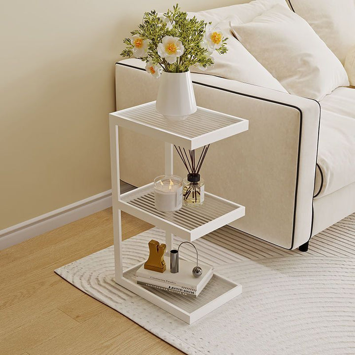 Moderner minimalistischer rechteckiger Eisenrahmen-Glas-Beistelltisch mit 3/4 Ebenen für das Wohnzimmer 