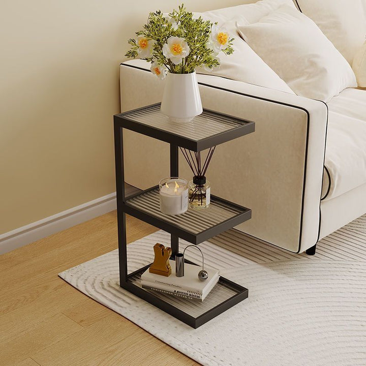 Moderner minimalistischer rechteckiger Eisenrahmen-Glas-Beistelltisch mit 3/4 Ebenen für das Wohnzimmer 