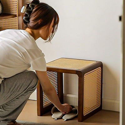 Mesa auxiliar cuadrada tradicional japonesa de madera de caucho y ratán para sala de estar 
