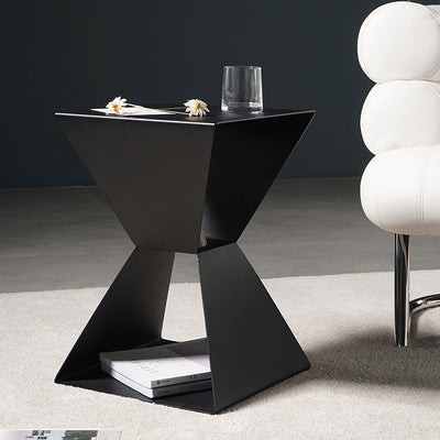 Table d'appoint carrée géométrique nordique contemporaine en acier au carbone pour salon 