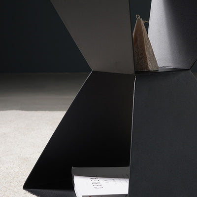 Table d'appoint carrée géométrique nordique contemporaine en acier au carbone pour salon 