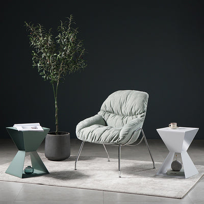 Table d'appoint carrée géométrique nordique contemporaine en acier au carbone pour salon 