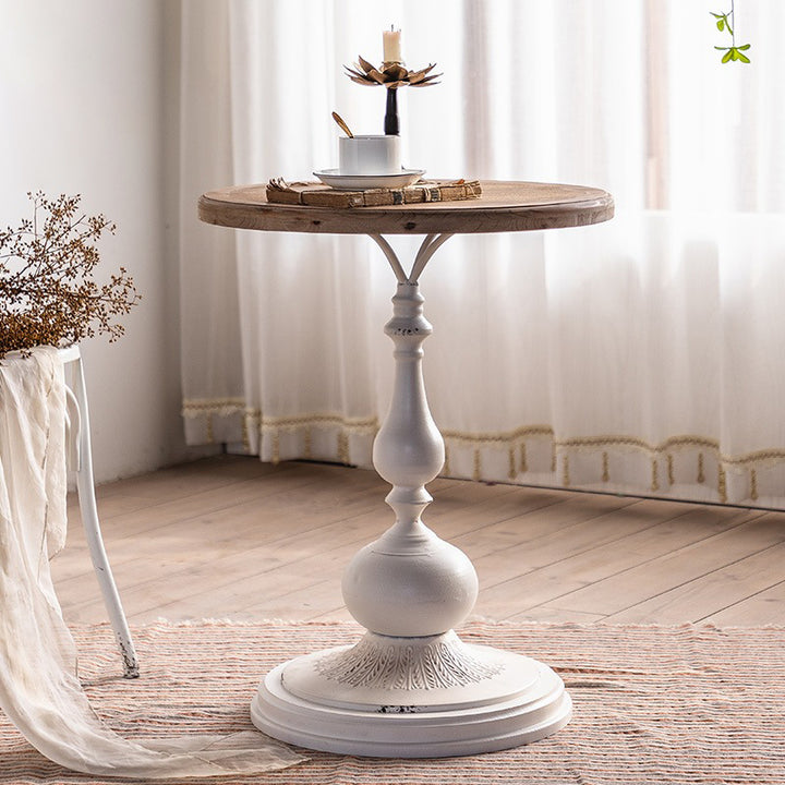Table basse en bois et fer de forme ronde traditionnelle française pour salon 