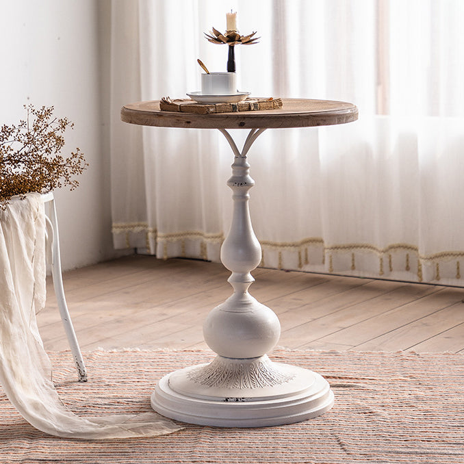 Table basse en bois et fer de forme ronde traditionnelle française pour salon 