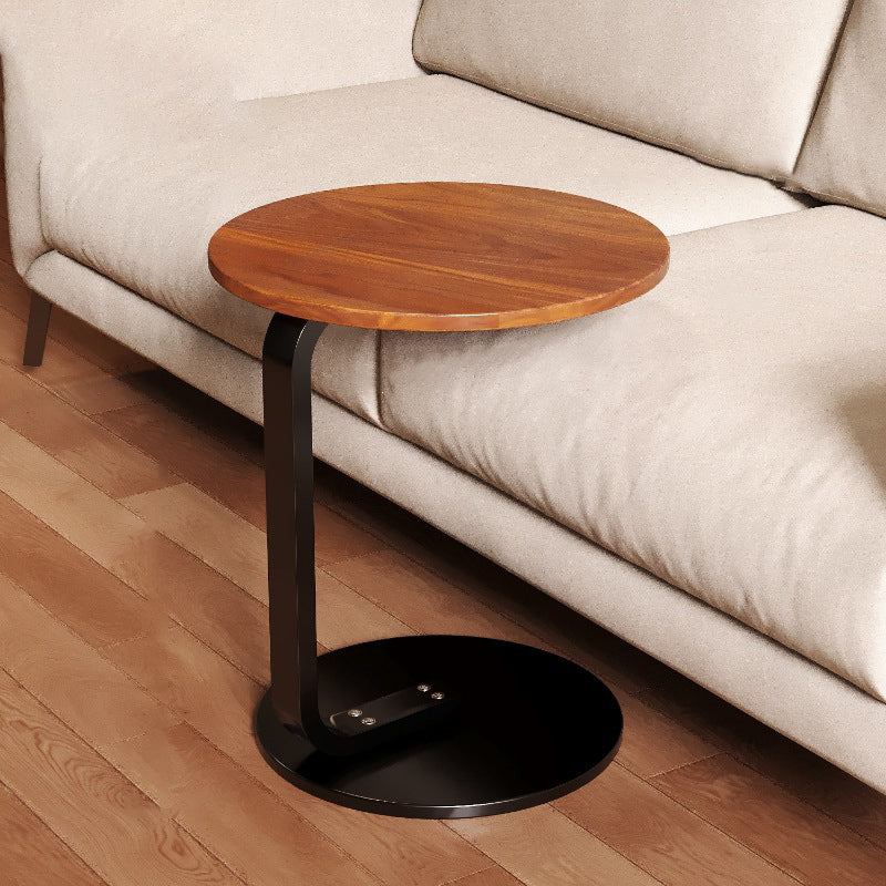 Moderner minimalistischer runder C-förmiger Massivholzplanken-Eisentisch für das Wohnzimmer 