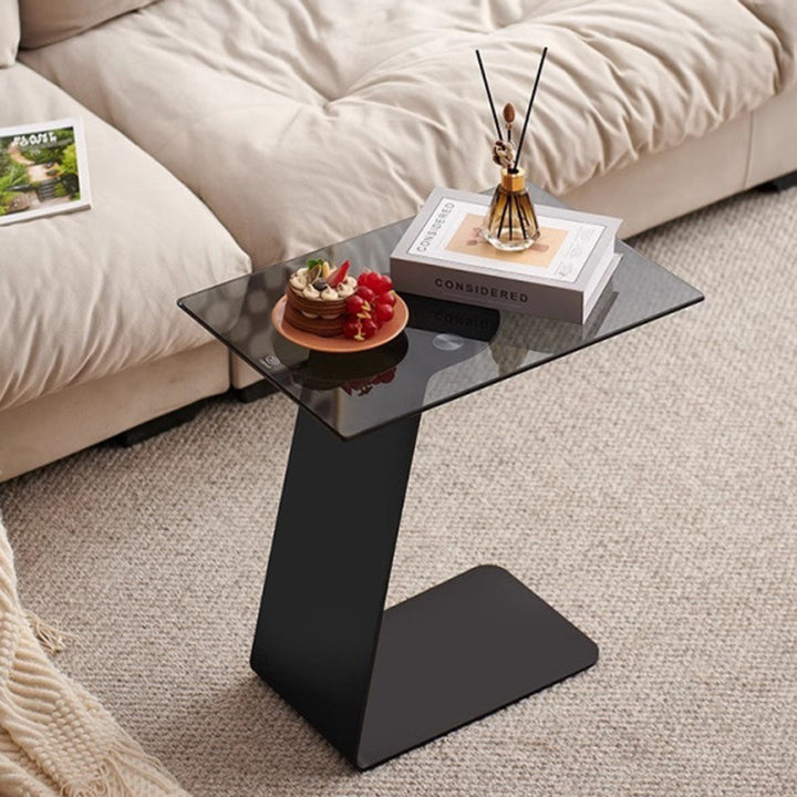 Moderner minimalistischer quadratischer Beistelltisch aus Karbonstahlglas 1-stufig für das Wohnzimmer 