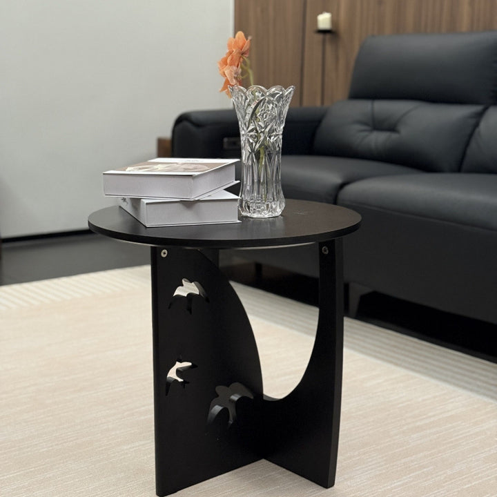 Table d’appoint ronde traditionnelle vintage en bois massif avec cadre ajouré pour salon 