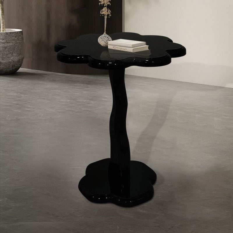 Modern Minimalist Petal-Shaped Medium Density Fiberboard End Table For Living Room