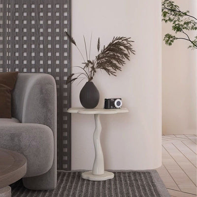 Modern Minimalist Petal-Shaped Medium Density Fiberboard End Table For Living Room