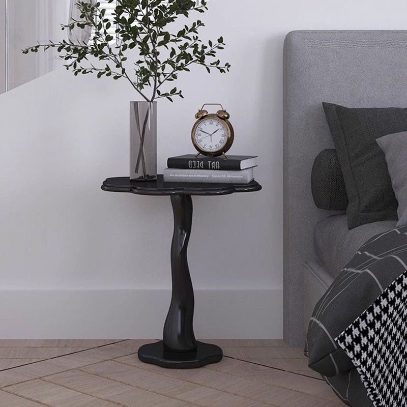 Modern Minimalist Petal-Shaped Medium Density Fiberboard End Table For Living Room