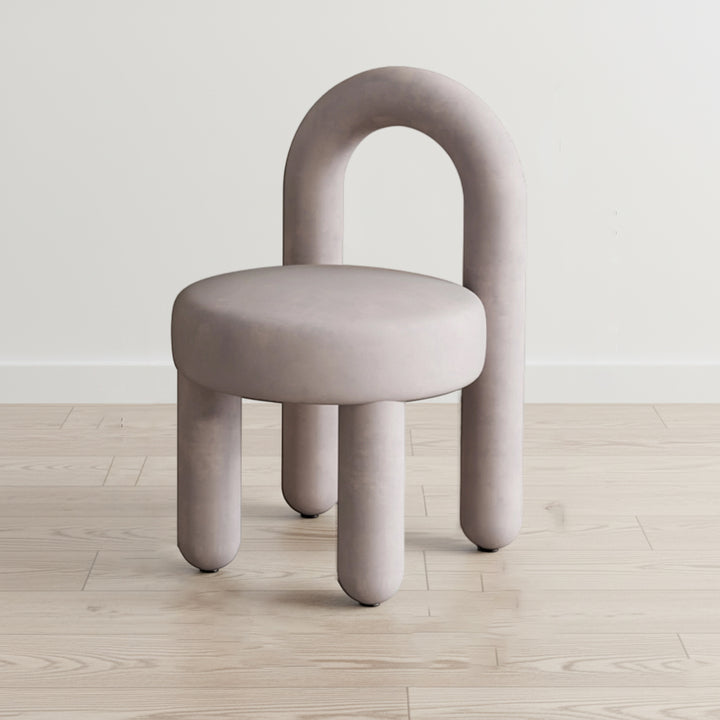 Zeitgenössisches skandinavisches gesintertes Stein-Solid-Holz-Eisen-Samt-Schwamm-Rundakzentstuhl- und Tischset für Wohnzimmer 