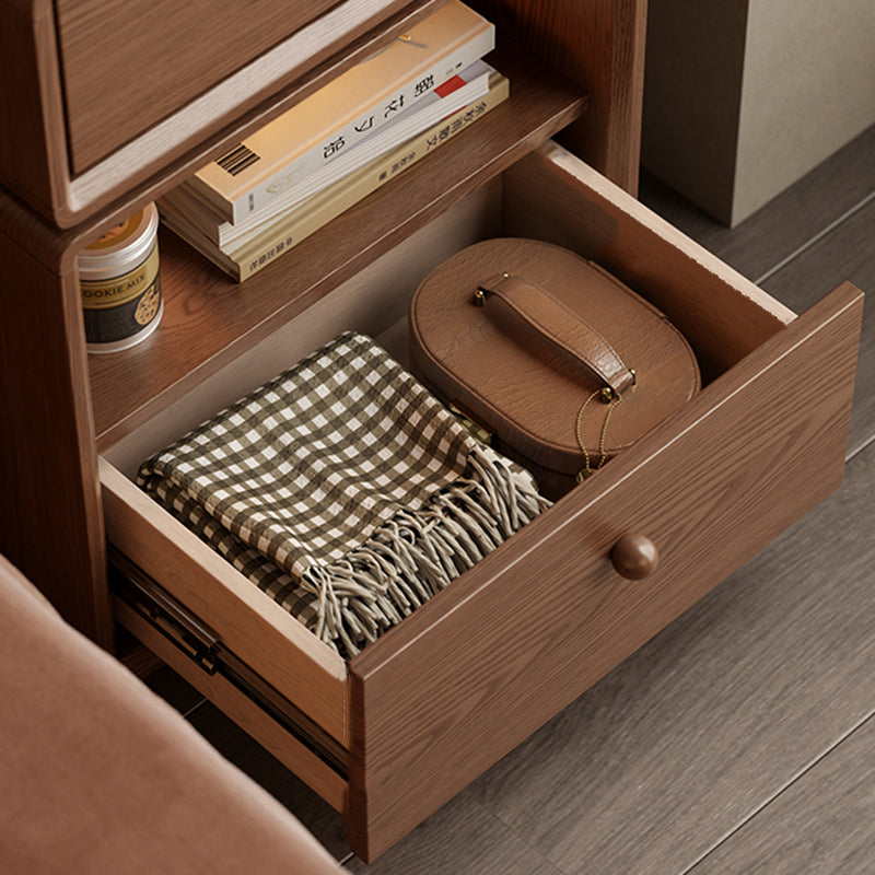 Contemporary Creative Kids Mouse Shape Rubberwood Pine Wood Swivel Nightstand 2-Drawer For Bedroom