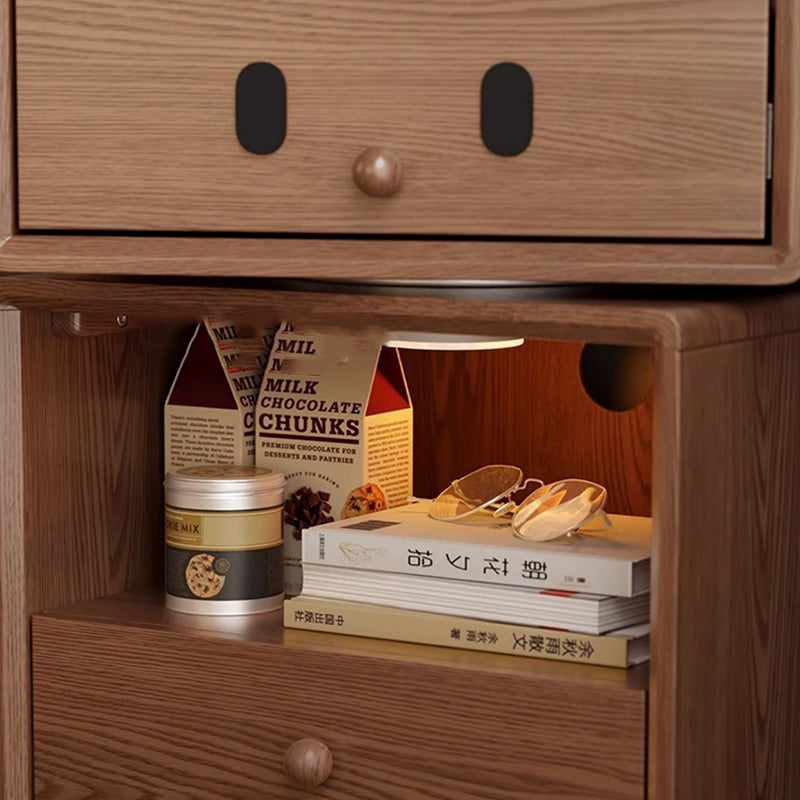 Contemporary Creative Kids Mouse Shape Rubberwood Pine Wood Swivel Nightstand 2-Drawer For Bedroom