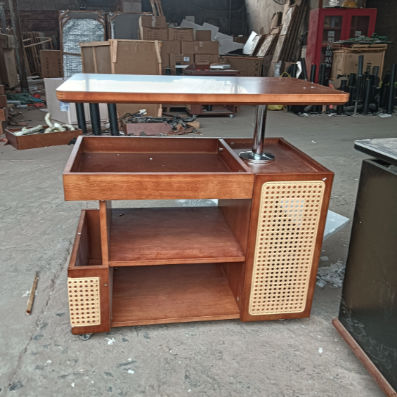 Moderner rechteckiger Retro-Beistelltisch aus umweltfreundlichem Holzwerkstoff mit PE-Rattangeflecht, beweglich, 360° drehbar, höhenverstellbar, 3 Ebenen, für das Wohnzimmer 