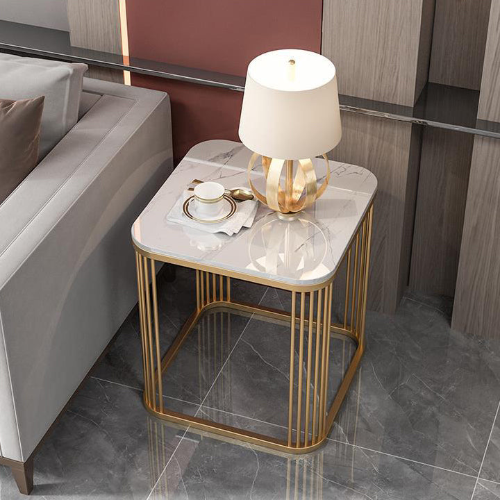 Zeitgenössischer Luxus Eisen-Beistelltisch mit quadratischer Steinplatte für das Wohnzimmer 