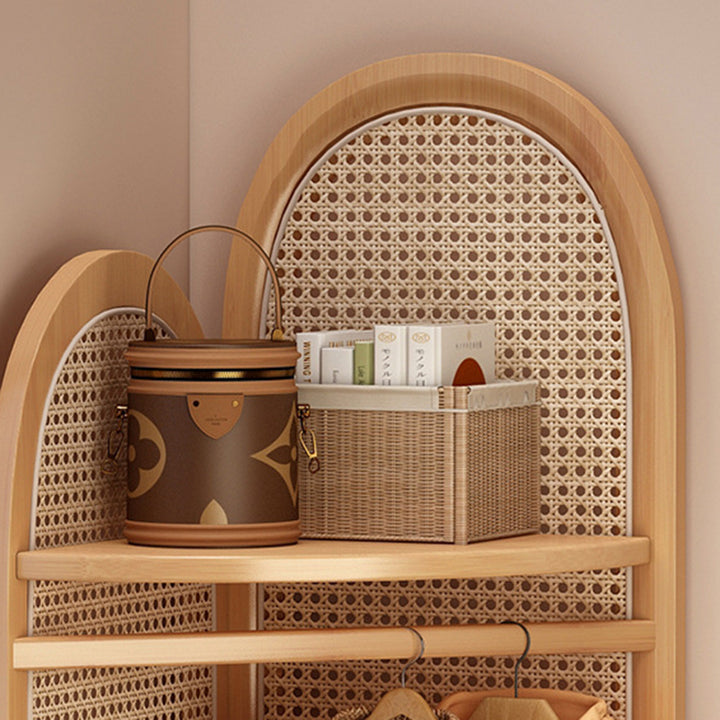 Traditionelles japanisches fächerförmiges Nan Bambus Kunststoff Rattan Weben Kleiderbügel Eckregal 3-stufig für Wohnzimmer 
