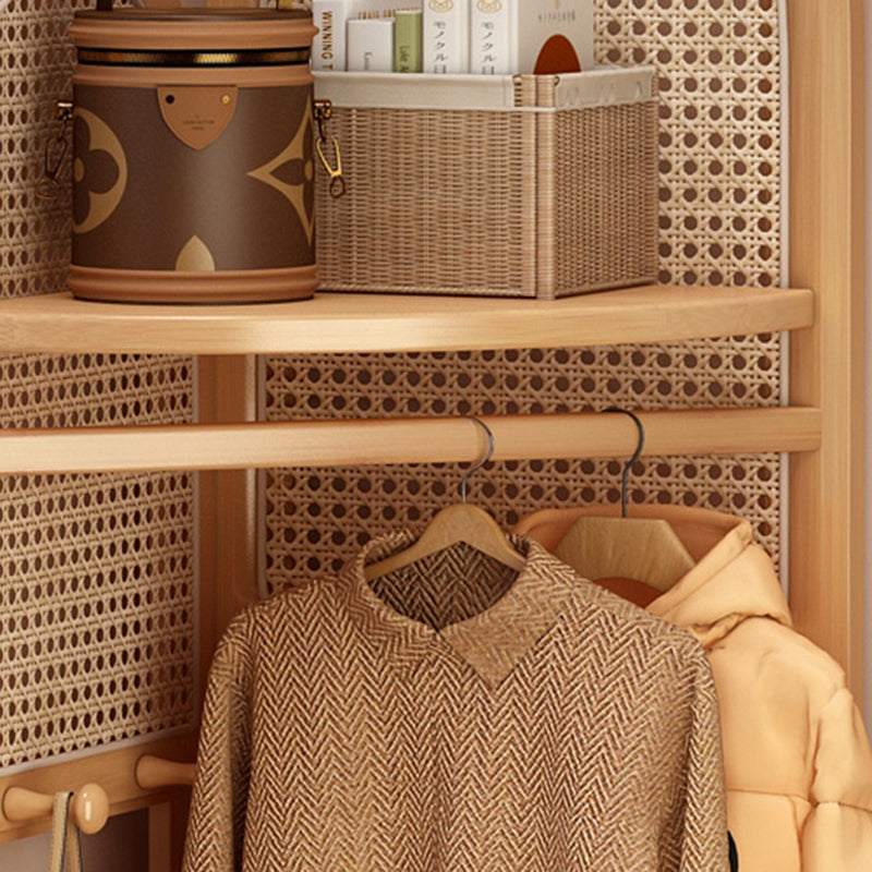 Traditionelles japanisches fächerförmiges Nan Bambus Kunststoff Rattan Weben Kleiderbügel Eckregal 3-stufig für Wohnzimmer 