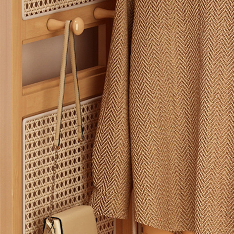 Traditionelles japanisches fächerförmiges Nan Bambus Kunststoff Rattan Weben Kleiderbügel Eckregal 3-stufig für Wohnzimmer 