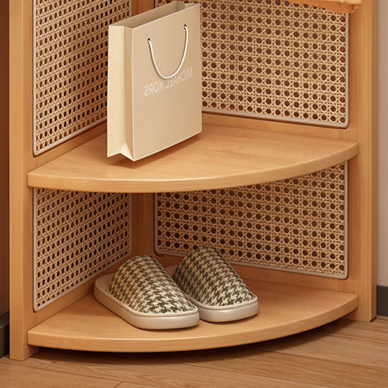 Traditionelles japanisches fächerförmiges Nan Bambus Kunststoff Rattan Weben Kleiderbügel Eckregal 3-stufig für Wohnzimmer 