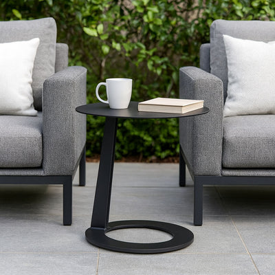 Corrosion-Resistant Minimalist Round Outdoor End Table - 1-Tier Durable Aluminum Frame For Garden & Balcony