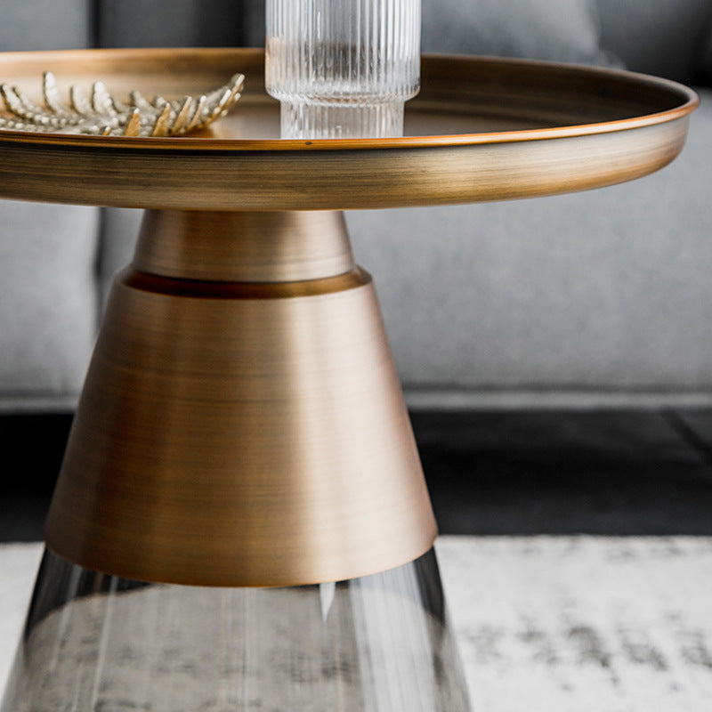 Zeitgenössischer skandinavischer runder Metall-Glas-Couchtisch mit 1-Tablett-Aufbewahrung für das Wohnzimmer 