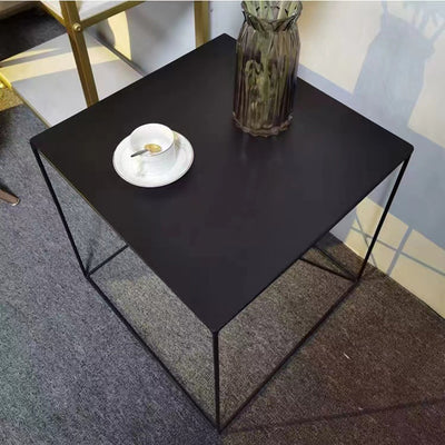 Cube géométrique en acier au carbone fer contemporain scandinave, table d'appoint 1-étagère pour salon 