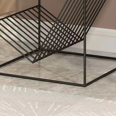 Cube géométrique en acier au carbone fer contemporain scandinave, table d'appoint 1-étagère pour salon 