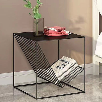 Cube géométrique en acier au carbone fer contemporain scandinave, table d'appoint 1-étagère pour salon 