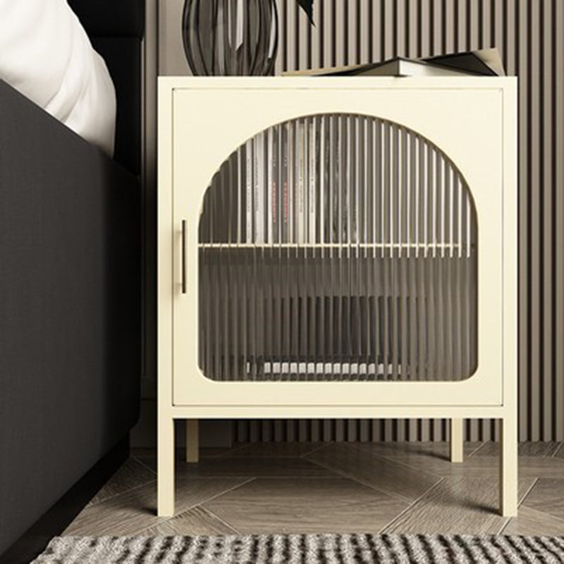 Cube nordique contemporain carré rayé en verre et fer table de chevet à 2 niveaux pour le côté du lit 