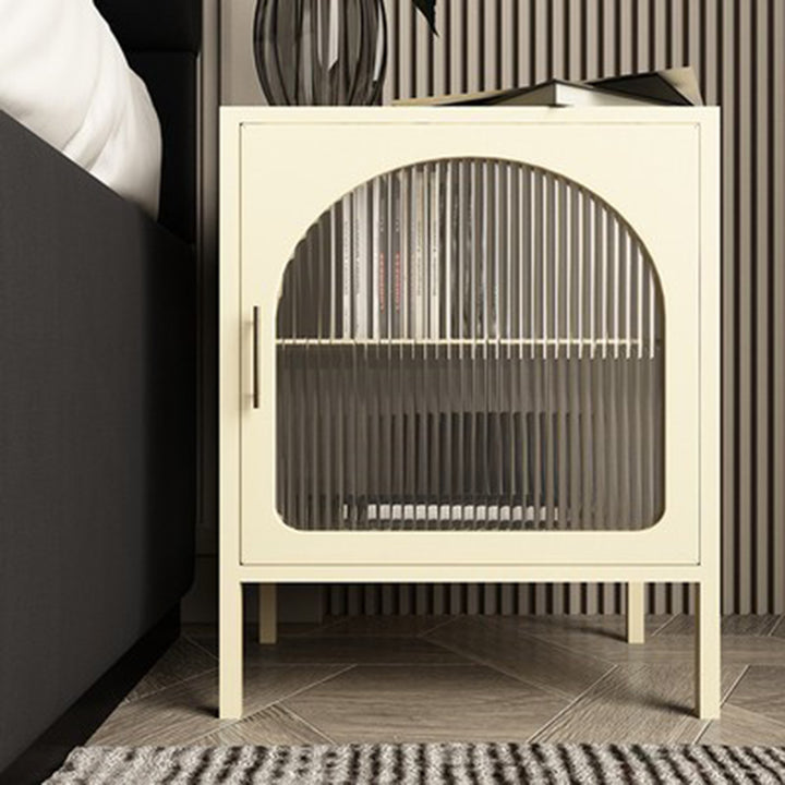 Cube nordique contemporain carré rayé en verre et fer table de chevet à 2 niveaux pour le côté du lit 