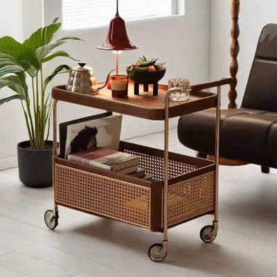 Zeitgenössischer Retro-Webstuhl Imitation Rattan PE Holz Edelstahl Rechteckiger Beweglicher Beistelltisch mit 2-stufigem Stauraum für das Wohnzimmer 