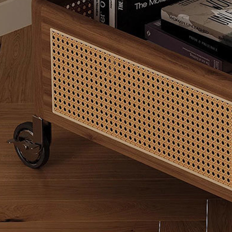 Zeitgenössischer Retro-Webstuhl Imitation Rattan PE Holz Edelstahl Rechteckiger Beweglicher Beistelltisch mit 2-stufigem Stauraum für das Wohnzimmer 
