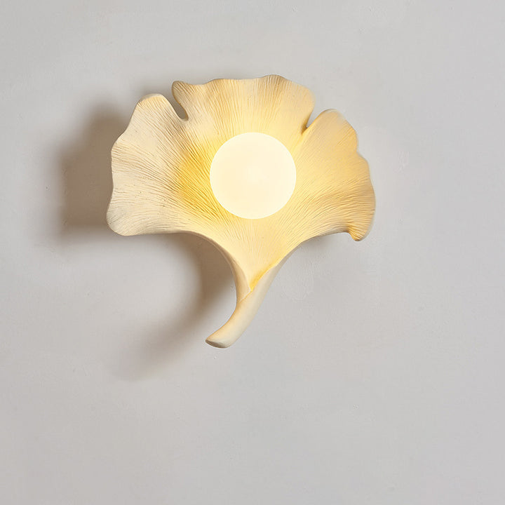 Traditional Vintage Ginkgo Leaf Shape Iron FRP Glass 1-Light Wall Sconce Lamp For Living Room