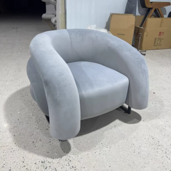 Chaise de salon semi-circulaire moderne de luxe en acier au carbone et bois massif, velours mat, avec dossier, pour salon 