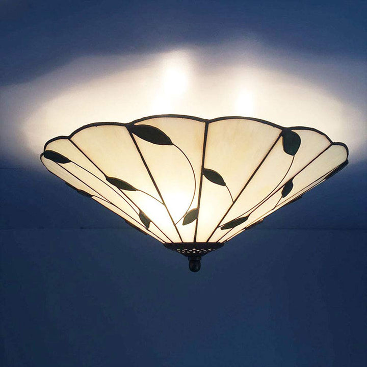 Traditionelle Tiffany konische Buntglas-Deckenleuchte mit Blattdekor, 3 Lichter, Unterputzmontage, für Wohnzimmer 