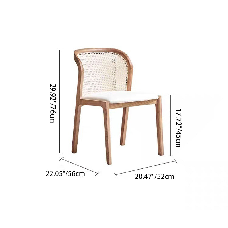 Silla de comedor contemporánea boho con respaldo curvo de ratán, madera de fresno y polipiel tipo napa, sin brazos, para comedor 