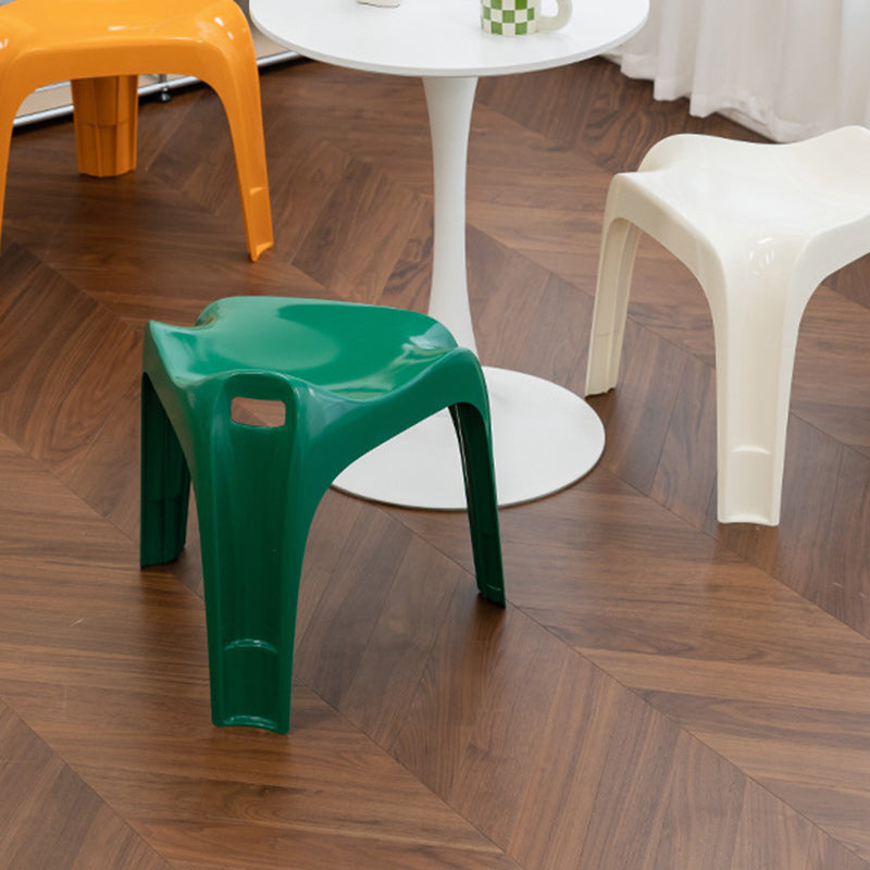 Moderner nordischer ABS-Stuhl ohne Rückenlehne und Armlehnen für das Wohnzimmer 