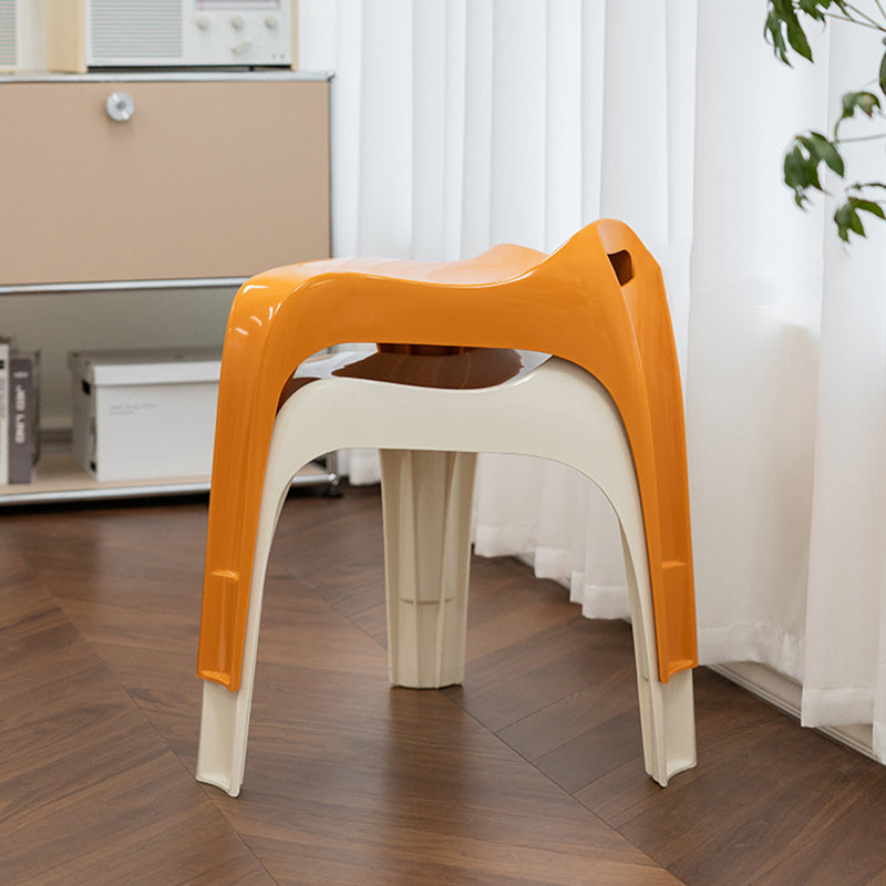 Moderner nordischer ABS-Stuhl ohne Rückenlehne und Armlehnen für das Wohnzimmer 