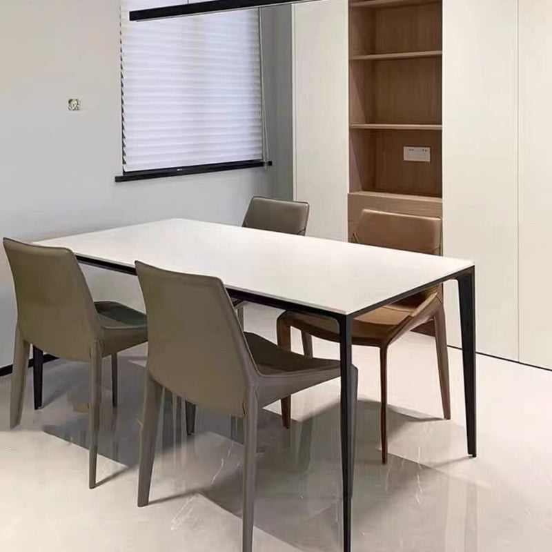 Moderner minimalistischer Esszimmerstuhl aus Karbonstahl und Sattelleder, Rückenlehne ohne Armlehnen für das Esszimmer 