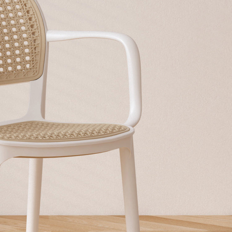 Zeitgenössischer Einfachheit Rattan Kunststoff Esszimmerstuhl Rückenlehne Armlehne für Esszimmer 