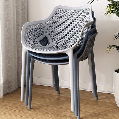 Zeitgenössischer Boho Voll-PP-Hohl-Wasserdichter Esszimmerstuhl mit Rückenlehne und Armlehne für Esszimmer 