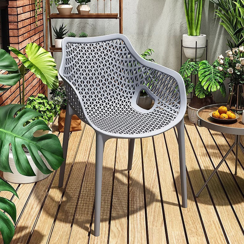 Zeitgenössischer Boho Voll-PP-Hohl-Wasserdichter Esszimmerstuhl mit Rückenlehne und Armlehne für Esszimmer 